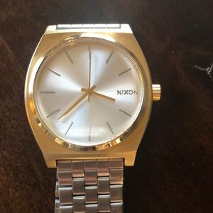 Nixon Time Teller Watch